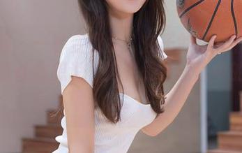 秀人网 – 一秒变仙女！玄子的全套礼服写真，直让我想说‘这就是我理想中的婚礼’。