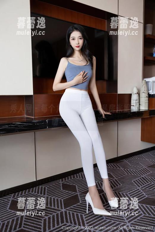 秀人网-米妮大萌萌 秀人网 - 每个角度都带感,私房米妮大萌萌与眼镜的邂逅