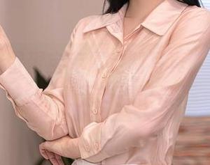 秀人网 – 蛋蛋宝专属定制写真，关于美足的毫无节操记录