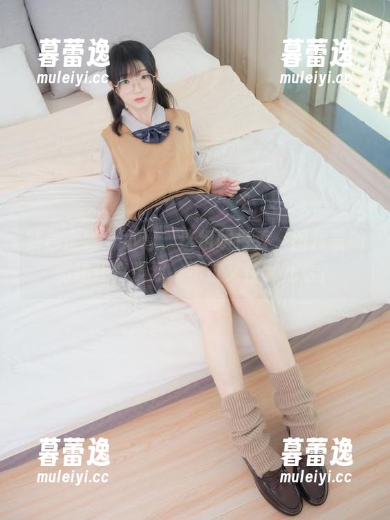 紧急企划 - 小恩，这组明日香，图片里的情绪还蛮强烈，不过又往哪儿看？