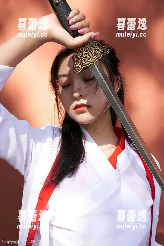 蜜桃社 - 温心怡厨房魔法，厨娘图包等你下载，来点火！