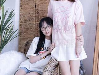 袜啵啵 – 小提醒，福利在此，泡芙的裸足花絮图包一个都不能错过！