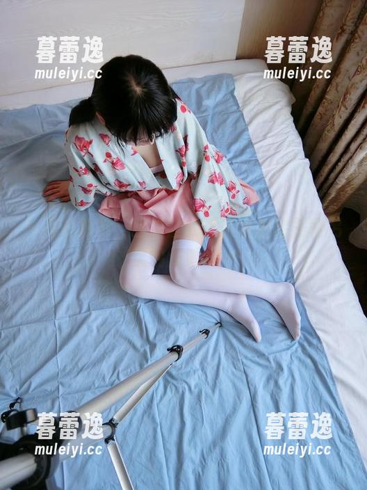 一路高跟鞋，西尔酱的写真集其实是种另类的资源哦…