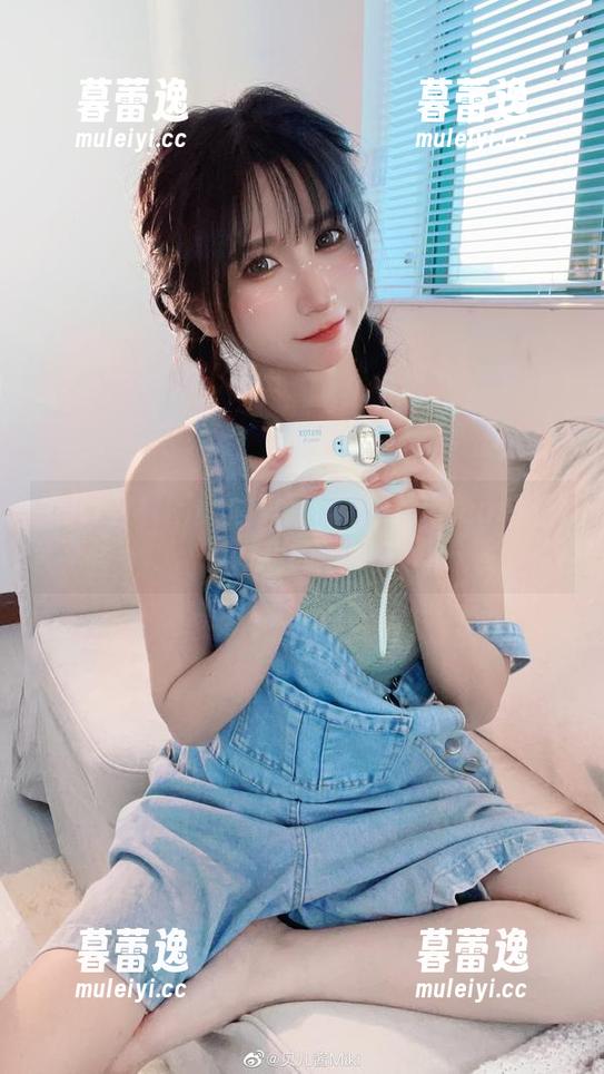贝儿酱Miki 贝儿酱Miki的居家新玩法:哪个cos最能引发我的懒散?