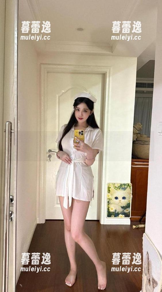 微密圈 - 她穿睡衣的样子真会玩！轩子巨2兔带来原图更新
