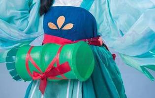 “迷失人形QUQ”的图包：每个女孩都藏着不愿说出的作品！