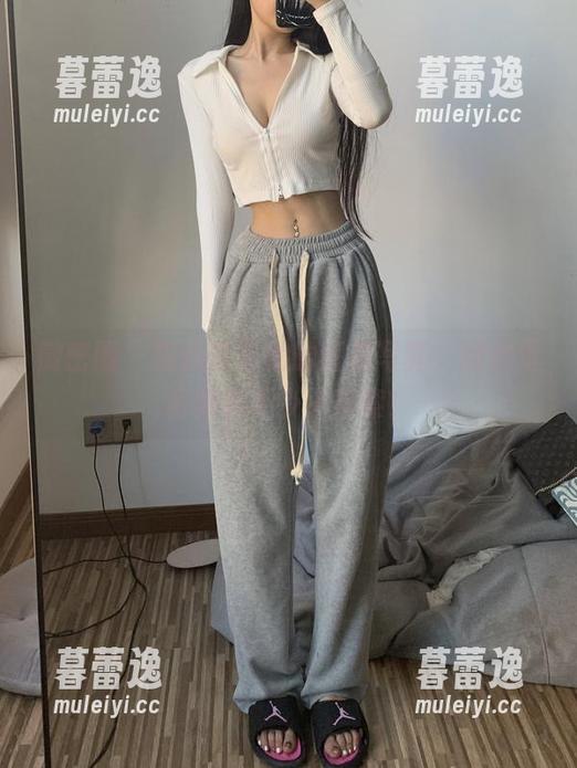 微密圈 - 陈佩奇与她的红裙写真，网盘里竟藏着不少小花絮！