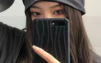 微密圈 – 陈佩奇的写真——这一下载，保证“哇塞”感飙升到屏幕外。