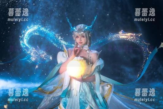 露儿大魔王和她的白裙，cos元素大汇聚，禁不住想来一波小模仿！